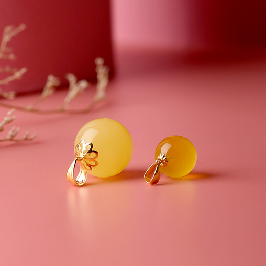 MUJUE Beeswax Amber Chicken Fat Yellow Round Bead Pendant 18K Gold Necklace Women's Transfer Bead Pendant Bead Diameter 11-12mm (Standard Style) Silver Chain