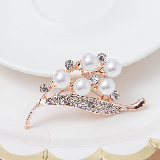 Aopiao versatile flower brooch, suit corsage, cardigan pin, shawl button accessories, gold