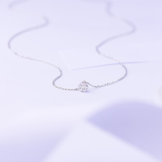 Laomiao gold white 18K gold Au750 diamond inlaid necklace snowflake birthday