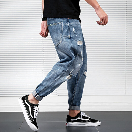 Zehn Kran zerrissene Jeans Männer losen Frühlings- und Sommer-Kumpel-Hosen-Männer abgerissene Bettlerhosen HARUN COW PANS Blue 30 (115-125jin [Jin gleich 0,5 kg]))