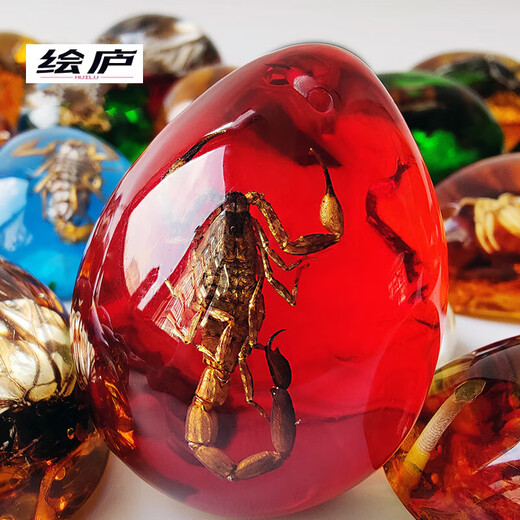 Huilu Insect Amber Pendant Natural Butterfly Specimen Insect Amber Necklace With Insect Animal Pendant Made Fashion Creative Single Side Polished Ocean Blue Scorpion With Lanyard