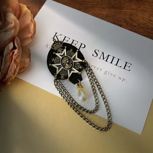 Strong Silver Japanese Fashion British Style Badge Men's Suit Breastplate Ribbon Medal Crown Pin Korean Retro Flying Eagle Brooch Bee + Ribbon