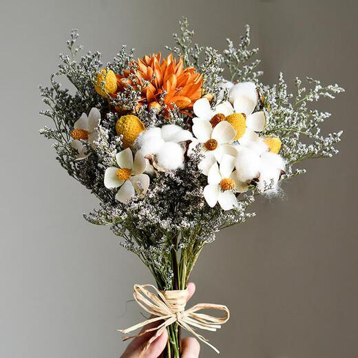 AIMAN dried flowers immortal flower decorative ornaments cotton real flowers small fresh eucalyptus leaves daisies pine cones living room bedroom flower arrangement magnolia flower + golden ball + immortal yellow hydrangea with glass vase