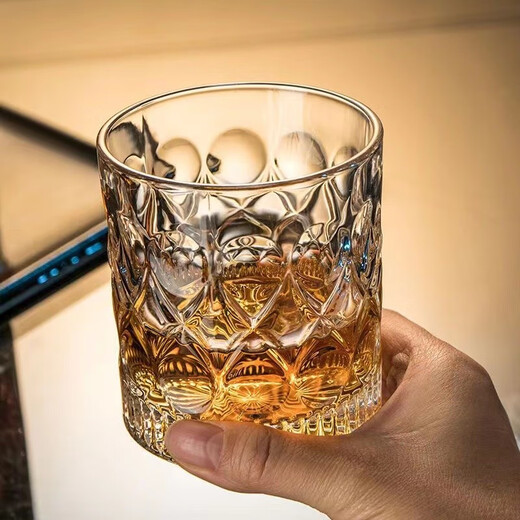 Whiskey glass, foreign wine glass, home retro carved glass beer glass, water glass, juice glass, spirits cup set, engraved glass 300ml enhanced upgrade, single pack