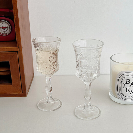 Mooney retro ins style trumpet embossed goblet simple waist-opening red wine glass champagne glass cold drink cup trumpet-patterned goblet