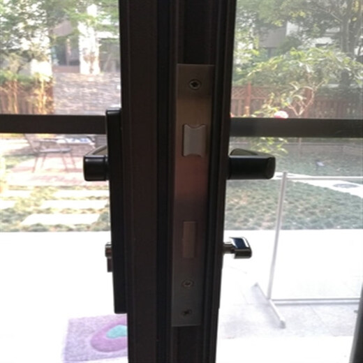 Plastikstahl 9225 Altes Verriegelungskörper Handschloss 8535 Doppeltür 8530 Schwung Tür Balkon Schloss Schloss Kern gebrochener Brücken Aluminium Nr. 8 9235 Schlosskörper enthält nicht klar Lockkern klar