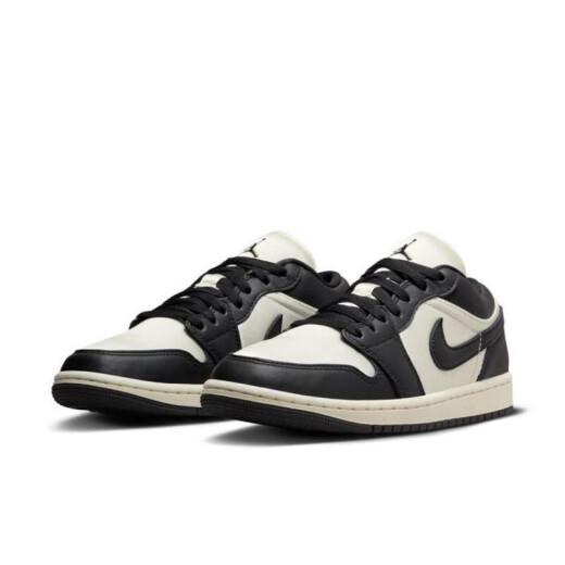 Nike (NIKE) [Trend] Air Jordan aj1 shoes for women's new low-top casual lightweight breathable sports basketball shoes FB9893-101 Black and white 36