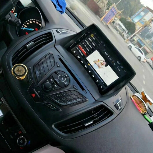 Zhuo Yonghang eignet sich für Ford Winghu Car Central Control Intelligent Android Large-Screen Navigation Revering Image Integrated Segen WiFi Version 1+16 Offizielle Standardkonfiguration