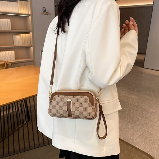 Hao'e clutch bag coin purse women's new high-end portable small fragrance style women's bag casual square bag single shoulder crossbody bag multi-compartment high-end women's square bag khaki color