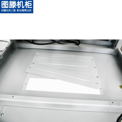 图滕白色机柜灰白色ral7035网络服务器机柜2米42u1.6米32u1.2米22u1米18u47u 前网孔后网孔门TD 6618  600*600*1050