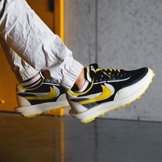Nike (Nike) Herren- und Frauenschuhe Sacai X Vaporwaffle Drei-Parteien-Joint Dekonstruktion Sport und lässige Laufschuhe DJ4877-001 Grau, Schwarz und Gelb 38