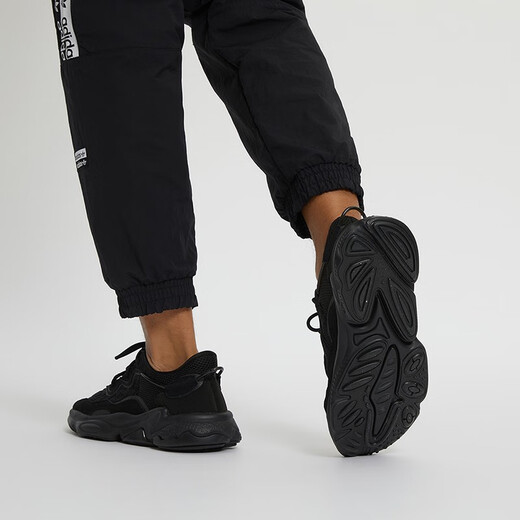 
Adidas [大发发] adidas Clover men's shoes women's shoes sports casual shoes OZWEEGO dad shoes EE6999 42.5