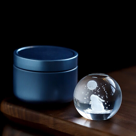 Admirable crystal glass moon rabbit tea pet cover ornaments rabbit zodiac animal year gift birthday souvenir for best friends and colleagues round moon-looking rabbit