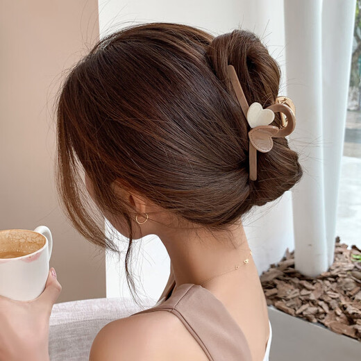 Xiang Wan hairpin hairpin milk tea color love hairpin back of the head hair grabber hairpin shark clip Mid-Autumn Festival gift