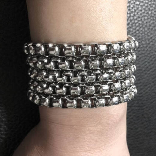 Simple jianyuenika self-defense necklace weapon self-defense keel whip self-defense whip titanium steel stainless steel chain self-defense hidden weapon silver (round chain with faucet) 1 meter long