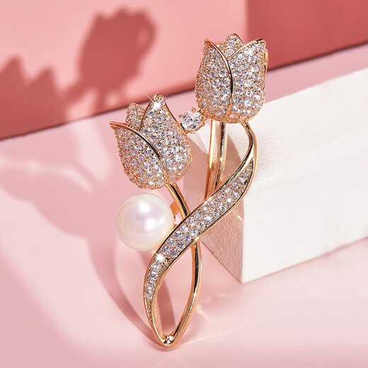 QUAMER brooch high-end exquisite luxury suit women's corsage brooch 2024 new fashion accessories gold