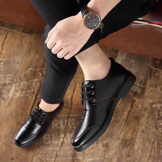 Xingchangwang Lederschuhe Herrengeschäft formelle Schuhe Vielseitige Freizeitschuhe 2025 Neu bequem und leicht widrige britische Männerschuhe schwarz 42