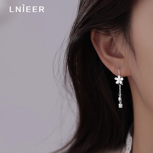 Lnieer999 pure silver flower tassel earrings for women 2025 new style ear piercing sweet temperament white ear hook lily of the valley earrings flower tassel earrings full silver