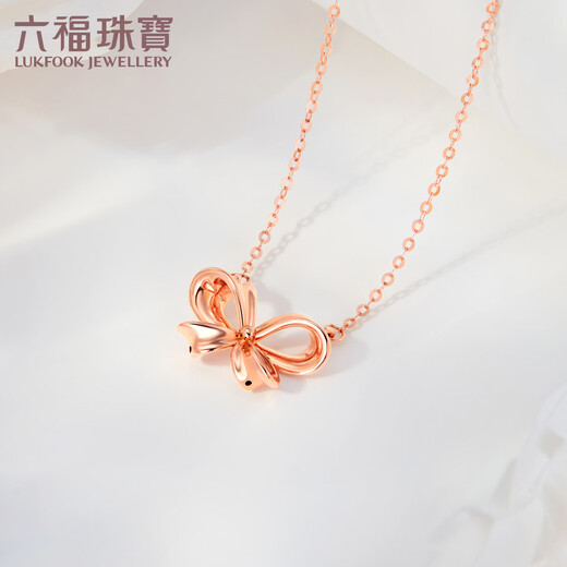 Lukfook Jewelry 18K gold bow necklace set chain gift G36TBKN0003R total weight 1.35 grams