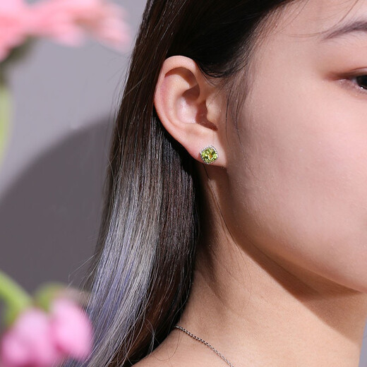 GEM STONE KING 3.4 Carat Green Peridot Earrings 10K Gold Classic Princess Colorful Earrings for Girlfriend’s Birthday Gift Green Olive