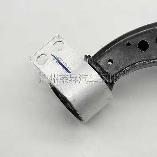 Yusenyi is suitable for the new GL8 after 17 years. The new GL8ES front wheel lower swing arm lower suspension lower arm is original. The left side of the front lower swing arm is original without packaging.