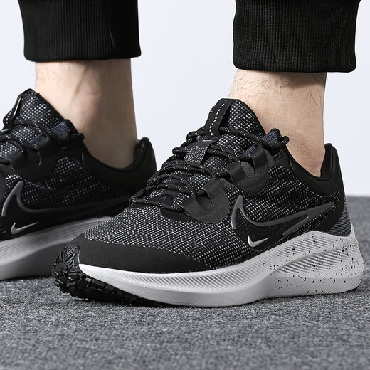 Nike (NIKE) 2025 summer running shoes men's shoes new ZOOM sports shoes cushioning breathable casual and fashionable light sports shoes DC3727-001 black gray 42.5