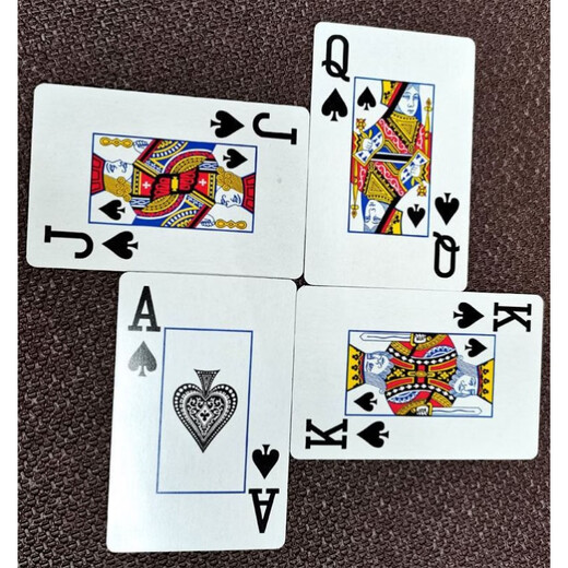 De grands personnages à jouer aux cartes, 5 à 10 terrasses de grands personnages, poker, célébrités Internet, personnes d'âge moyen et âgées, ainsi que de grands personnages, agréables aux yeux, grands personnages (1 deck)