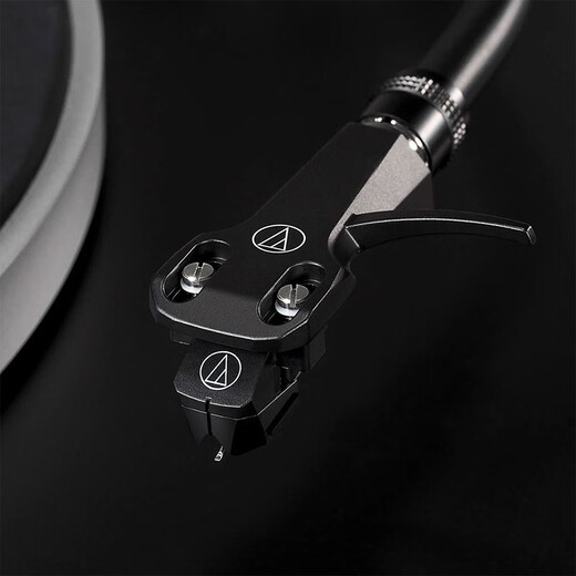 Audio-technica AT-LP5X manual direct-drive LP vinyl record player gramophone record player built-in phono stage can be directly connected to the power amplifier/active speaker