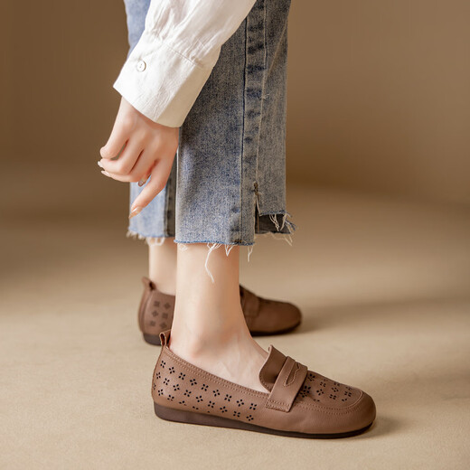 Kanglibi genuine leather soft sole mother shoes single shoes middle-aged and old comfortable and not tired leather shoes middle-aged and old young and non-slip women's shoes spring and autumn style 677 hole style bean paste color mother comfortable and good shoes 39