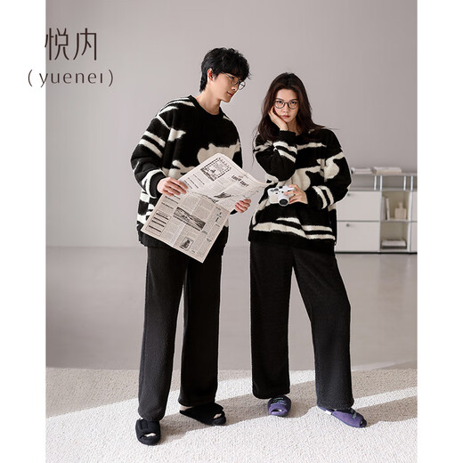 Yuenei Half Velvet Couple Pajamas Women's Autumn and Winter Coral Velvet Plus Velvet Thickened Home Clothes Men's Outerwear Suit 24360 Black and White Pattern Women's L (Male 110-140 Jin Jin equals 0.5 kg / Female 110-120 Jin Jin equals 0.5 kg)