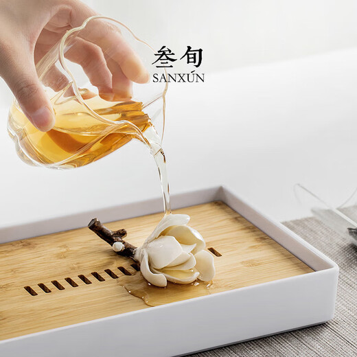 Sanxun (sanxun) creative ceramic magnolia flower incense holder decoration pure hand-made exquisite tea set tea table home high-end small ornaments magnolia flower_small incense holder