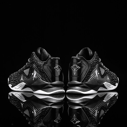 Kobe Basketball Shoes Mesh Breatable Mesh AJ Odor-High Top Venom 5 Anti-Slip Resistente Irving 7th Generation 8 Fricción Velocidad de sonido 9 Air Cushion Shock Absorbing Cement Floor Combat Boots 6 zapatos deportivos infantiles A695 Altura en blanco y negro Aumento 6cm 41