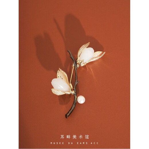 QUAMERA magnolia brooch, high-end female corsage brooch, autumn and winter design, niche luxury magnolia brooch
