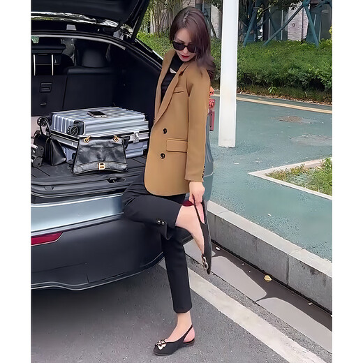 GARNUO黑色小西装外套女短款2025春秋新款高级设计感小众小个子休闲西服 黑色【826两粒扣后开叉】 M 【101-110斤】