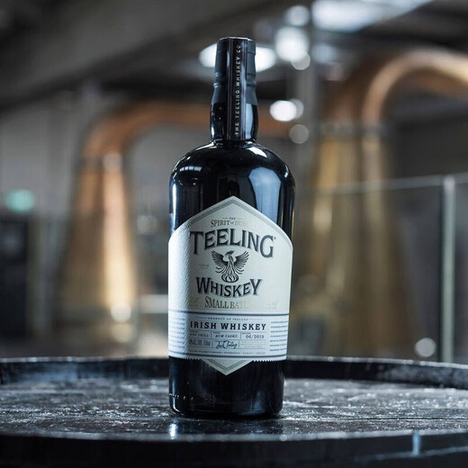 Dilin Irish Whisky Dilin Small Batch Vin étranger Esprits Original Importé petit lot Dilin Small Batch Irish Whisky 700 ml 1 Bouteille