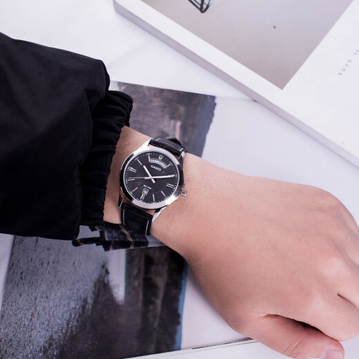 卡西欧（CASIO）简约商务日期显示不锈钢钢带防水男手表 MTP-1381L-1A