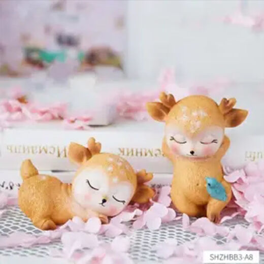 Qumeisi cartoon sika deer ornaments living room children's room decoration ornaments car ornaments cute deer birthday gift family of four deer