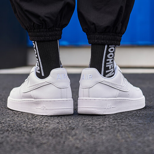 DKDQ PUTIAN CHAPOS MEN'S Air Force No. 1 Chaussures à haute amélioration Chaussures masculines Chaussures sportives décontractées basses Adolescents All White 42 Code standard