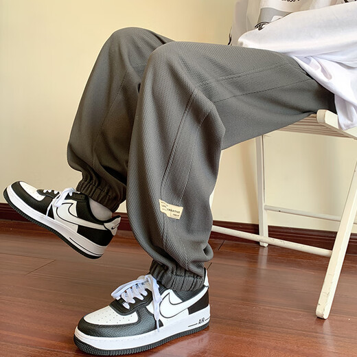 Jufeng [Venta en caliente en nuestra tienda] Pantalones de gofres para hombres en primavera y otoño Pantalones delgados de nueve puntos de nueve puntos Pantalones casuales rectos sueltos para hombres [actualización de nuevo producto-Estilo unido a los pies] K1049 Black XL [130-150Jin [Jin equivale a 0.5 kg] Wearable