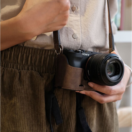 
Suitable for Sony 7 camera bag micro single protective cover leather case 7374 genuine leather 96400 base A7C Crazy Horse leather [Leather base]