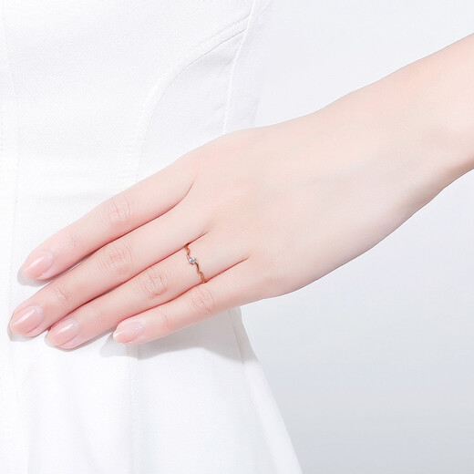 Saturday Fortune (ZLF) 18k gold diamond ring for women rose gold fashionable eye-catching single diamond ripple ring diamond ring T 12