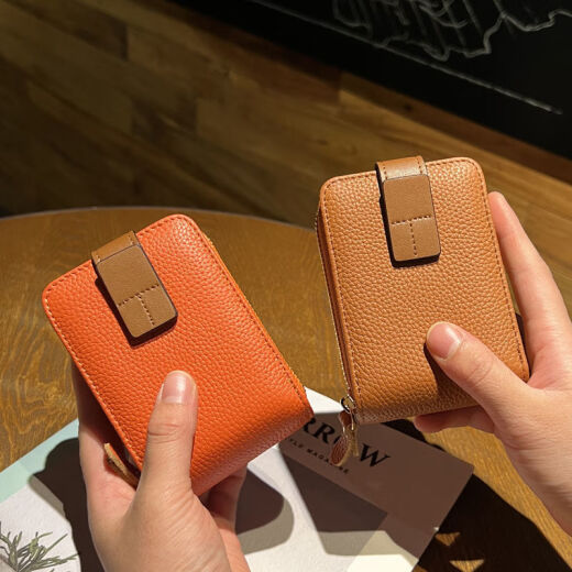 Kangaroo (Kangaroo) Nuevo licencia de conducir retro de moda Conjunto de tarjetas dos en uno para femeninas Celebridades nuevas francesas de gran capacidad Multi-cartas Negro 8.5*11.5*3.5cm