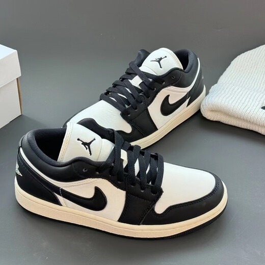 Nike Nike Women's Shoes New Sports Chaussures Air Jordan 1 Low AJ1 Top Casual Board Shoes Retro Basketball Chaussures FB9893-101 Panda noir et blanc 36