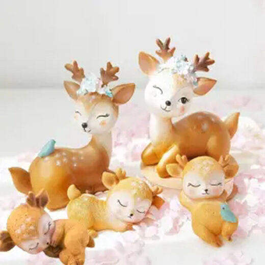 Qumeisi cartoon sika deer ornaments living room children's room decoration ornaments car ornaments cute deer birthday gift family of four deer