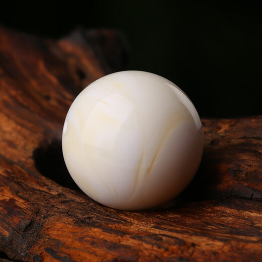 Goldsmith Leo material white flower beeswax bracelet bone china white raw mineral beeswax bracelet white honey Buddha beads amber demon flower white beeswax loose beads 10MM white beeswax each