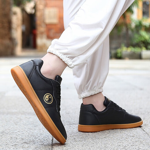 Harroman Tai Chi shoes new soft leather lightweight breathable non-slip beef tendon soles men and women morning exercises and performing martial arts Tai Chi sports shoes 9789 black 36