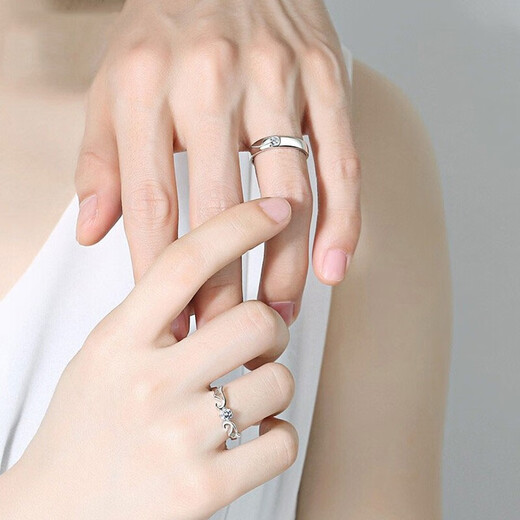 EothPT950 Platinum Moissanite Diamond Couple Ring Girls Pair Rings Live Qixi Valentine's Day Gift for Girlfriend (Male and Female Pair) PT950 Platinum Ring + Certificate