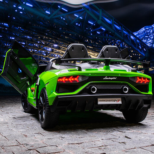 Join hands with an extra-large two-seater Lamborghini children's electric car toy that can sit on a baby's remote-controlled child stroller. Upgraded green full-featured + MP4 + 12A ultra-powerful battery, tug + portable charging + hydraulic butterfly wing door