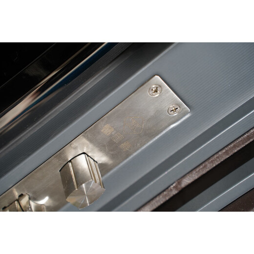 鑫凯曼T型门凯吉铝包边960*2050防盗门安全门防弹门