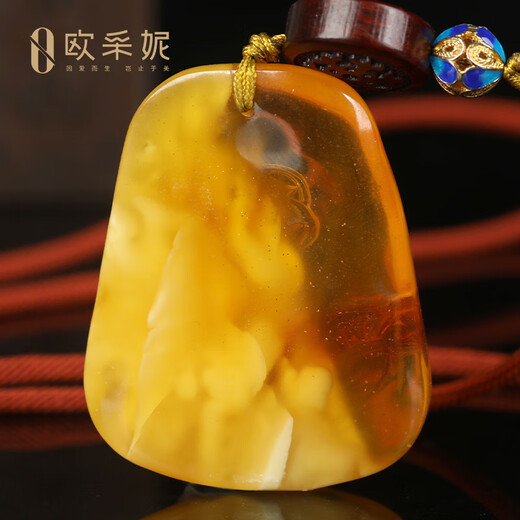 OUCERNY beeswax pendant collection auspicious cloud carvings natural amber white flower honey necklace Baltic Russian material orphan natural orphan one thing one certificate one shot 47.1*37.4*12.4mm main stone about 13.5g